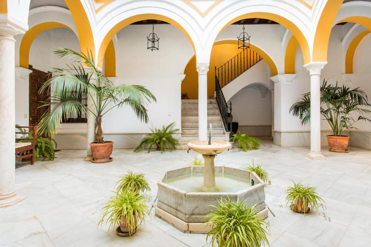Magico Apartamento En Casa Palacio Del Siglo XVII Sevilla Eksteriør billede