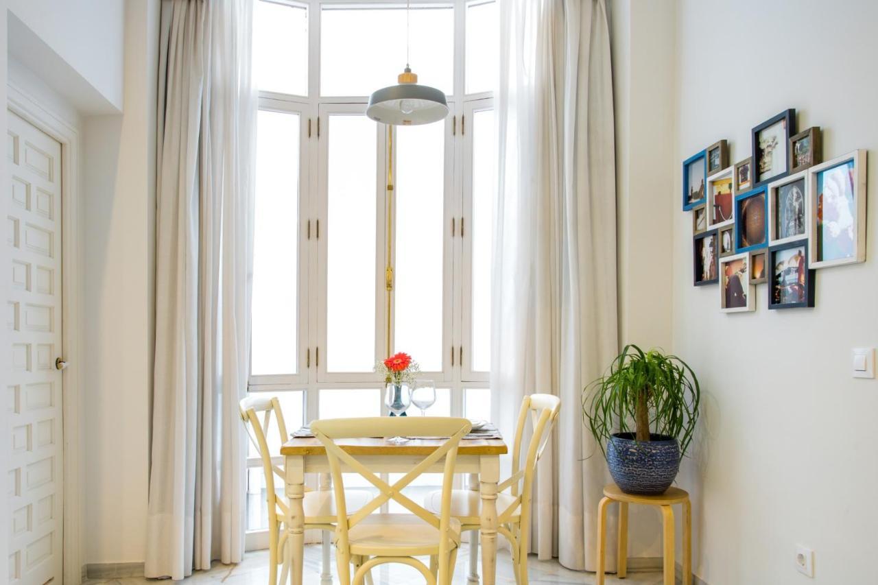 Magico Apartamento En Casa Palacio Del Siglo XVII Sevilla Eksteriør billede