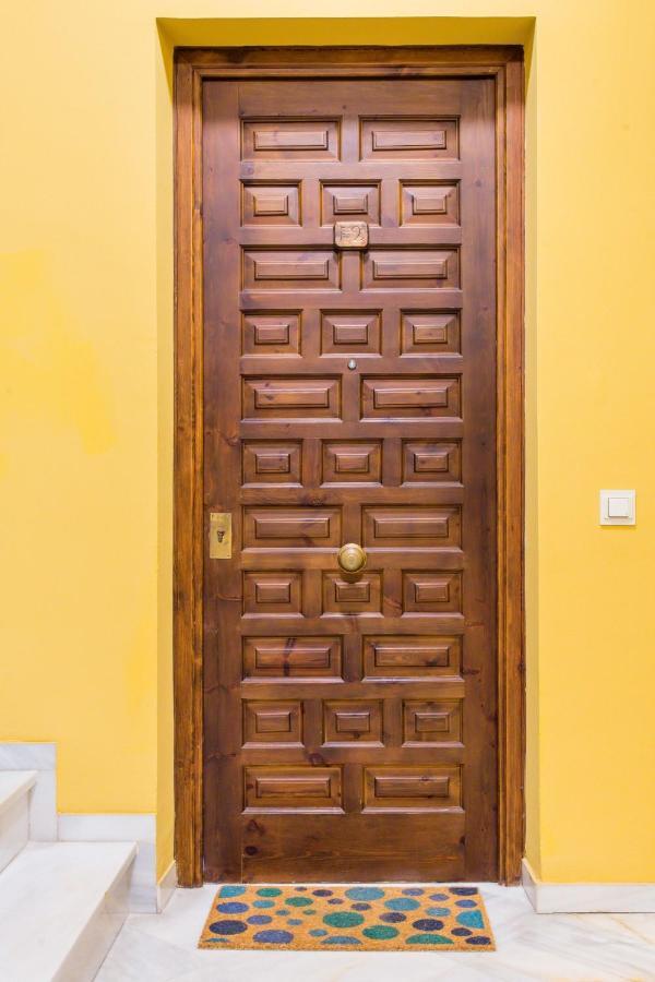 Magico Apartamento En Casa Palacio Del Siglo XVII Sevilla Eksteriør billede