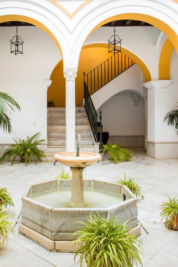 Magico Apartamento En Casa Palacio Del Siglo XVII Sevilla Eksteriør billede