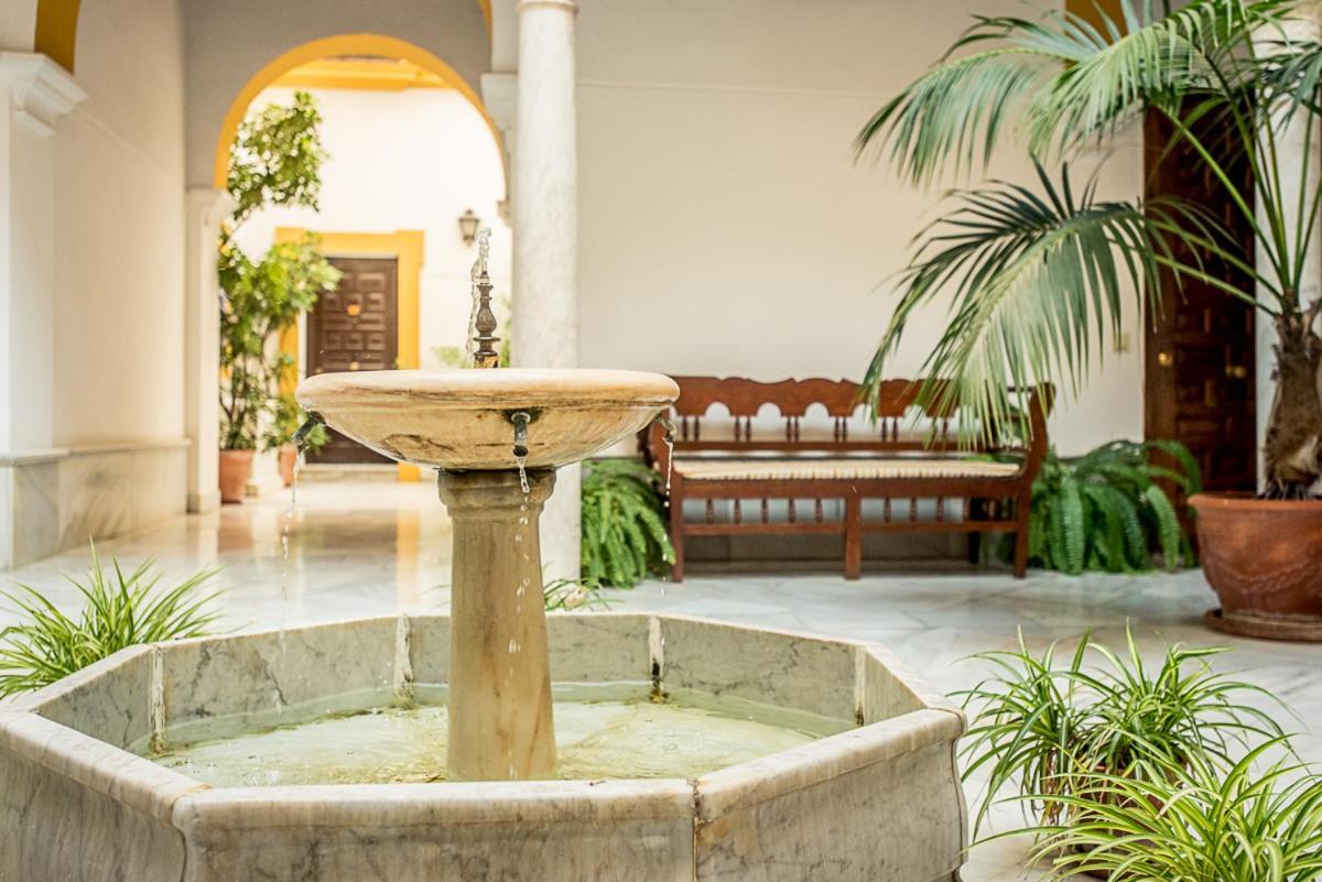 Magico Apartamento En Casa Palacio Del Siglo XVII Sevilla Eksteriør billede